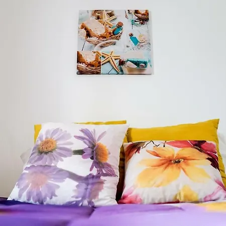 Rosemary House Apartament *